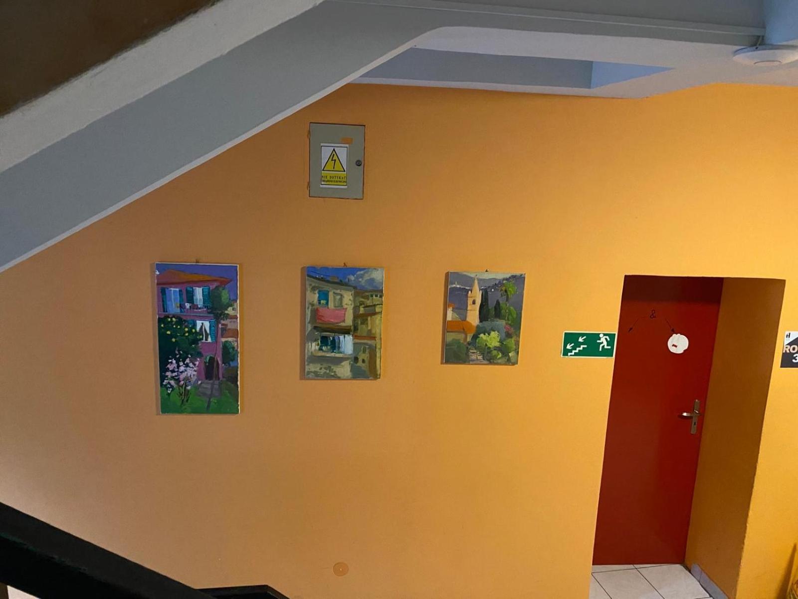 Art Inn Space Cracovie Extérieur photo