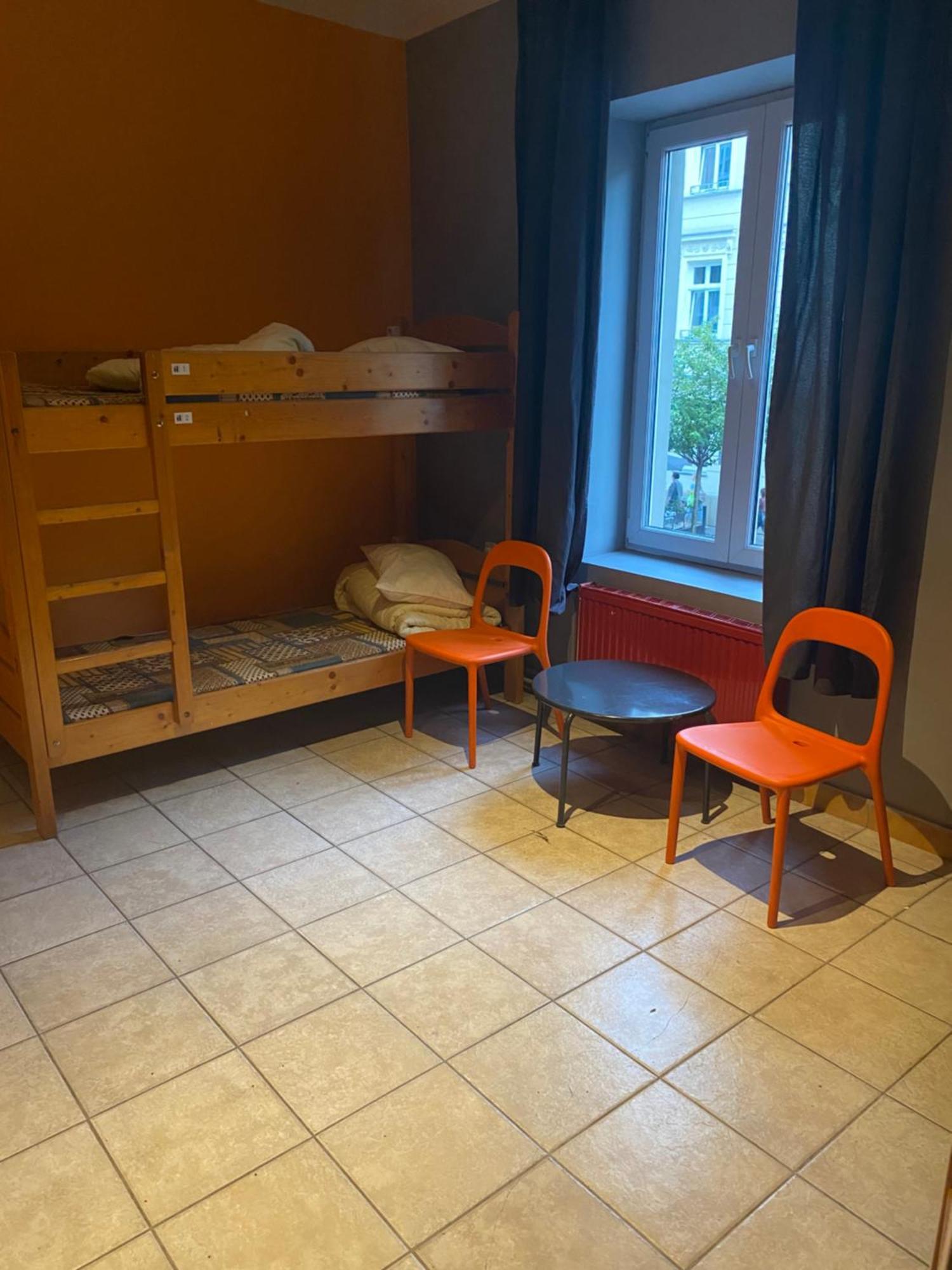 Art Inn Space Cracovie Extérieur photo